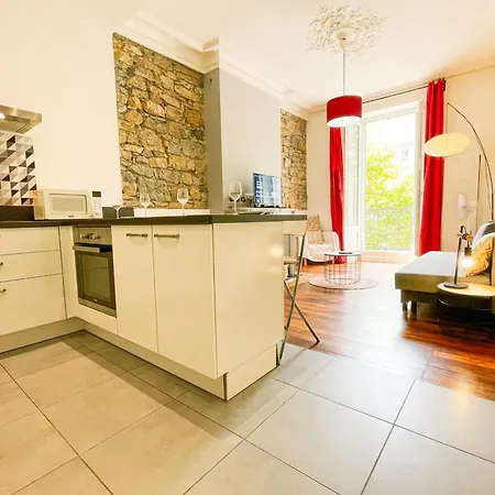 #g3 The Authentic T2 Downtown Balcony Tramway Apartment Grenoble