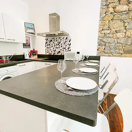 Apartment #g3 The Authentic T2 Downtown Balcony Tramway