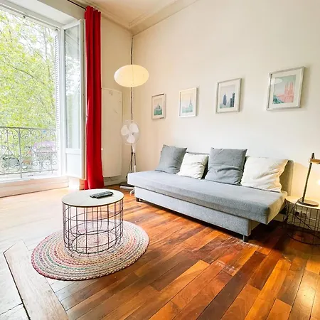 #g3 The Authentic T2 Downtown Balcony Tramway Apartment *