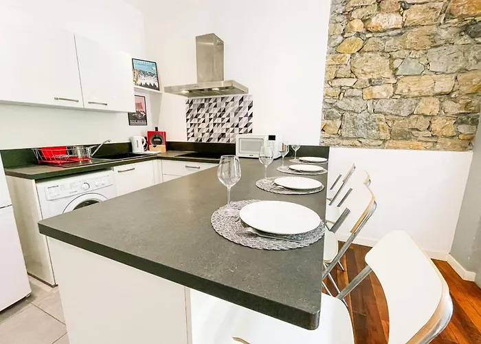 Apartamento #g3 The Authentic T2 Downtown Balcony Tramway