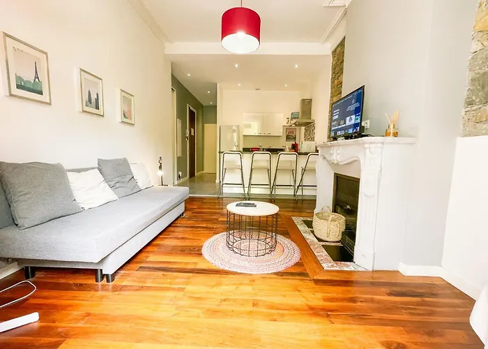 #g3 The Authentic T2 Downtown Balcony Tramway